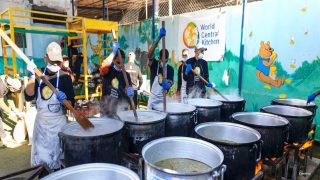 “المطبخ المركزي العالمي يوقف عملياته في غزة بسبب نفاد الإمدادات”