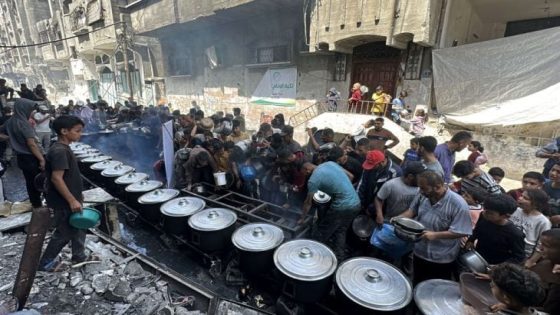 استقالة رئيس “مؤسسة غزة الإنسانية” المدعومة من إسرائيل: الأسباب والتداعيات