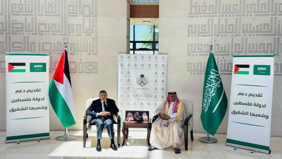 الوزير عمر البيطار يلتقي محمد مؤنس في عمان - السفارة السعودية لدى الأردن
