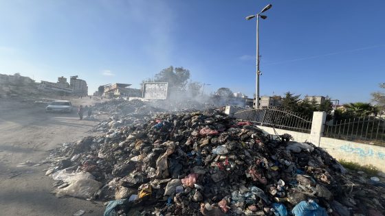 غزة: تحذيرات من كارثة صحية وبيئية مع حلول صيف 2025