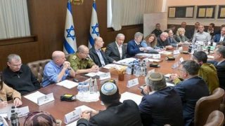 تفاصيل: إسرائيل تقر بفشل آلية توزيع المساعدات .. فما هو شكل الآلية التي ستعتمدها حال دخول الهدنة حيز التنفيذ ؟!